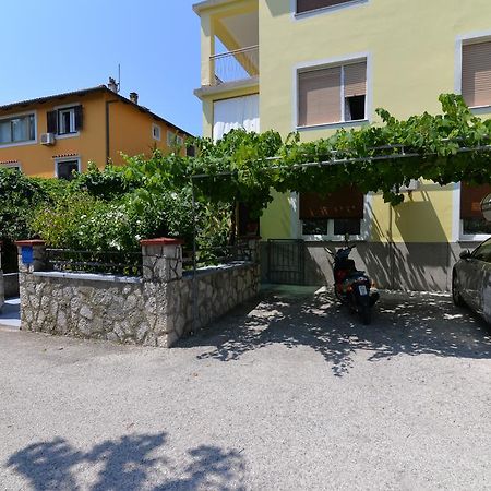 Apartment Nevena Mali Lošinj Exterior foto