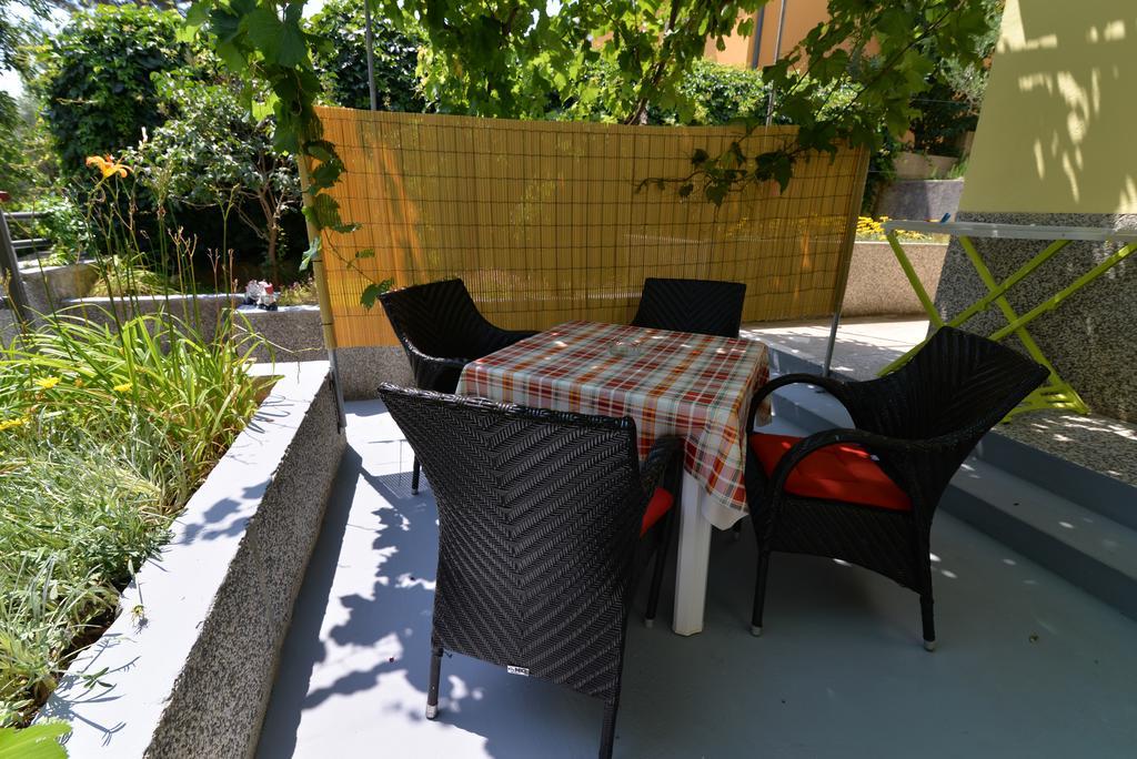 Apartment Nevena Mali Lošinj Exterior foto